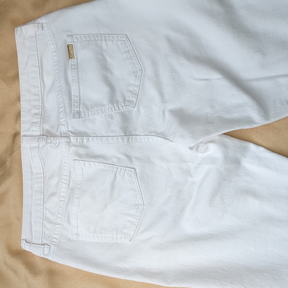 💙new item💙Jennifer Lopez white cropped jeans - Picture 9 of 14